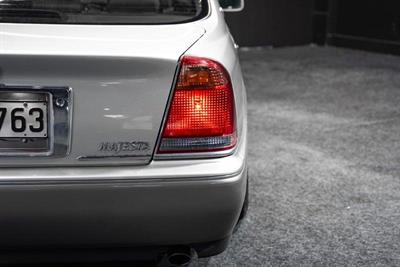 2001 Toyota Crown - Thumbnail