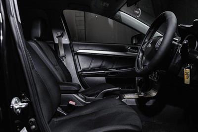 2015 Mitsubishi Lancer - Thumbnail