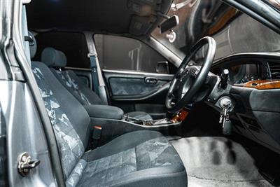 1999 Nissan Laurel - Thumbnail