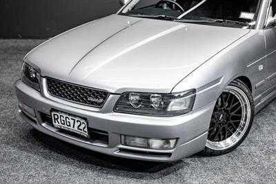 1999 Nissan Laurel - Thumbnail
