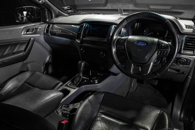 2016 Ford Everest - Thumbnail