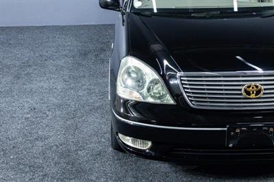 2002 Toyota Celsior - Thumbnail