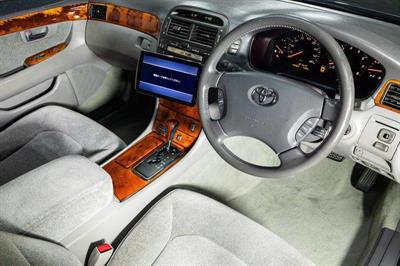 2002 Toyota Celsior - Thumbnail