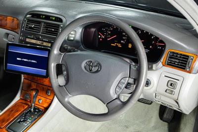 2002 Toyota Celsior - Thumbnail