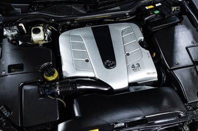 2002 Toyota Celsior - Thumbnail