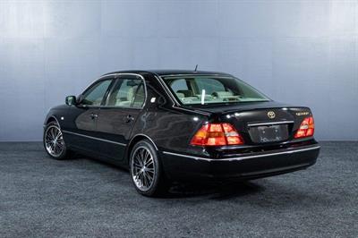 2002 Toyota Celsior - Thumbnail