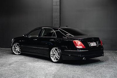 2004 Toyota Crown - Thumbnail