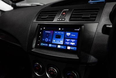 2010 Mazda Axela - Thumbnail