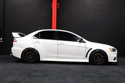 2010 Mitsubishi Lancer - Thumbnail