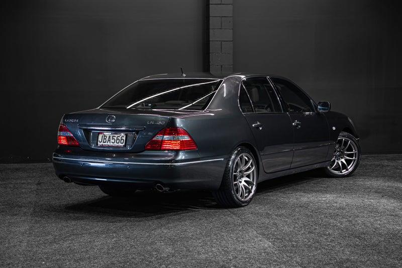 2004 Lexus LS 430