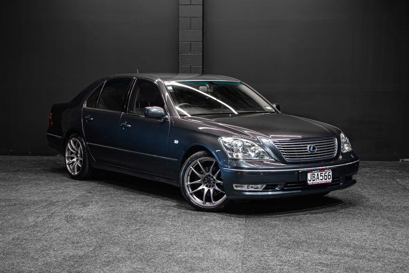 2004 Lexus LS 430