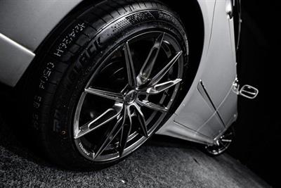 2004 Toyota Crown - Thumbnail