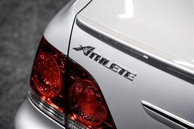 2004 Toyota Crown - Thumbnail