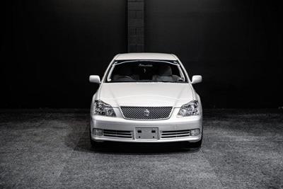 2004 Toyota Crown - Thumbnail