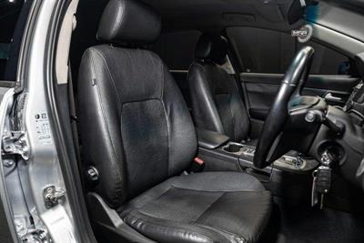 2012 Holden Calais - Thumbnail