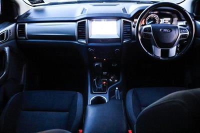 2016 Ford Everest - Thumbnail