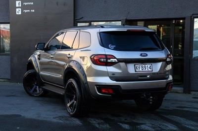 2016 Ford Everest - Thumbnail