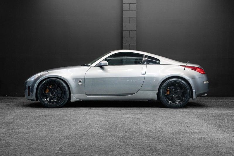 2005 Nissan Fairlady