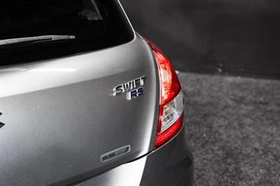 2015 Suzuki Swift - Thumbnail