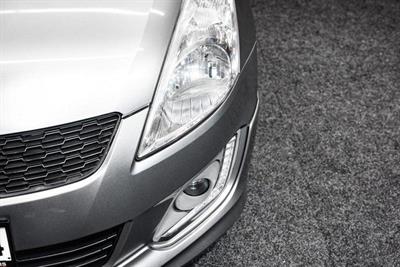 2015 Suzuki Swift - Thumbnail