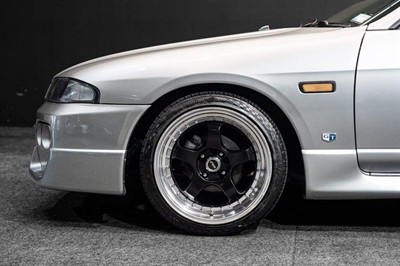 1996 Nissan Skyline - Thumbnail