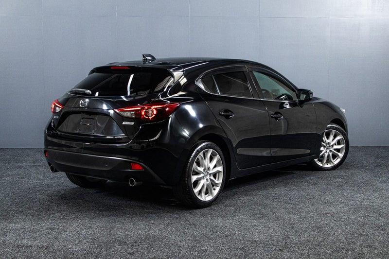 2014 Mazda Axela