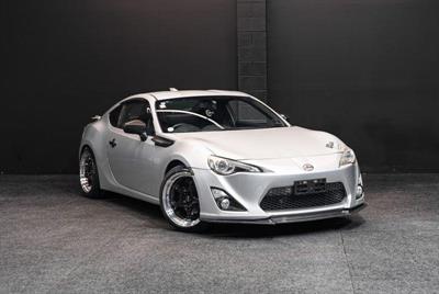 2012 Toyota 86GT - Thumbnail