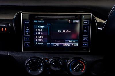 2017 Toyota Hilux - Thumbnail