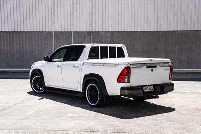 2017 Toyota Hilux - Thumbnail