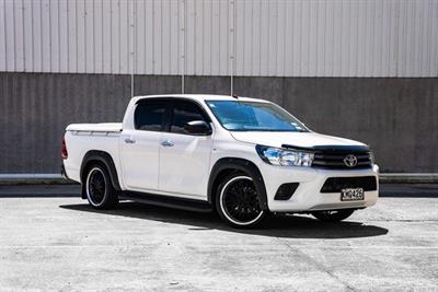 2017 Toyota Hilux - Thumbnail