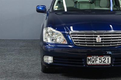 2006 Toyota Crown - Thumbnail