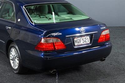 2006 Toyota Crown - Thumbnail