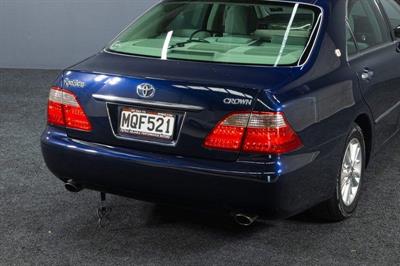 2006 Toyota Crown - Thumbnail