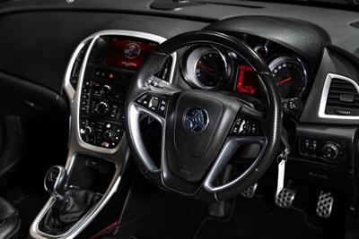 2016 Holden Astra - Thumbnail