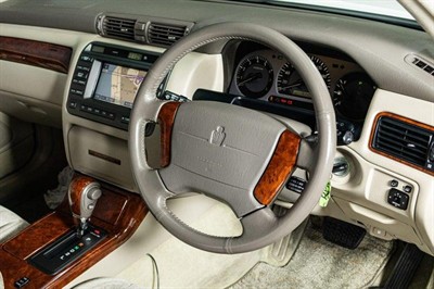 2001 Toyota Crown - Thumbnail
