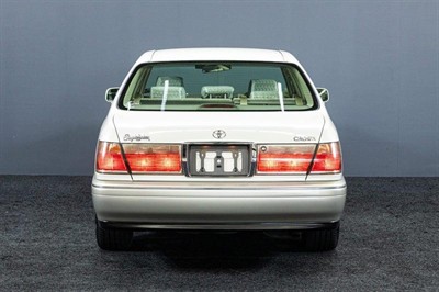 2001 Toyota Crown - Thumbnail