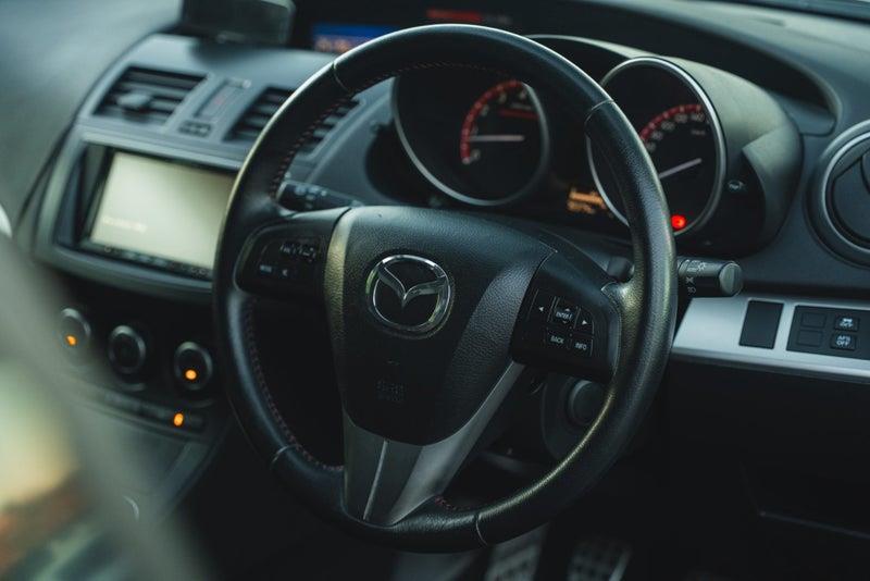2013 Mazda Axela