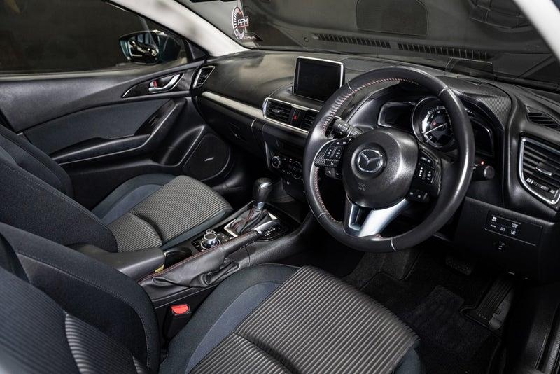 2014 Mazda Axela