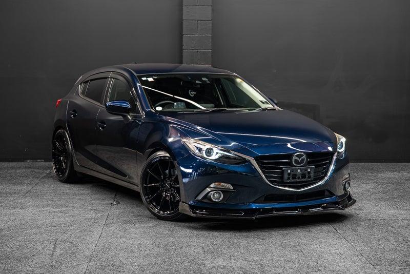 2014 Mazda Axela