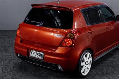 2006 Suzuki Swift - Thumbnail