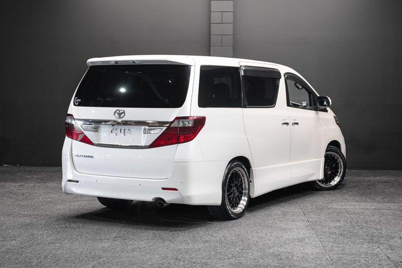 2013 Toyota Alphard