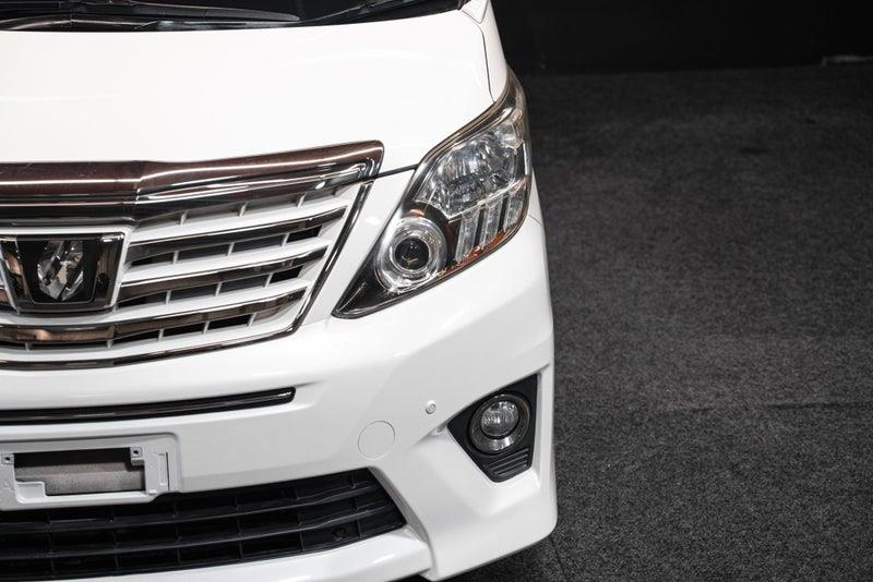 2013 Toyota Alphard