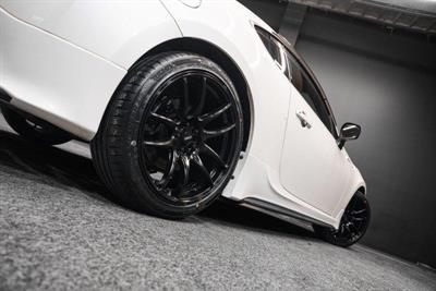 2013 Toyota 86 - Thumbnail