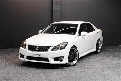 2012 Toyota Crown