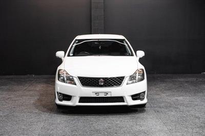 2012 Toyota Crown - Thumbnail
