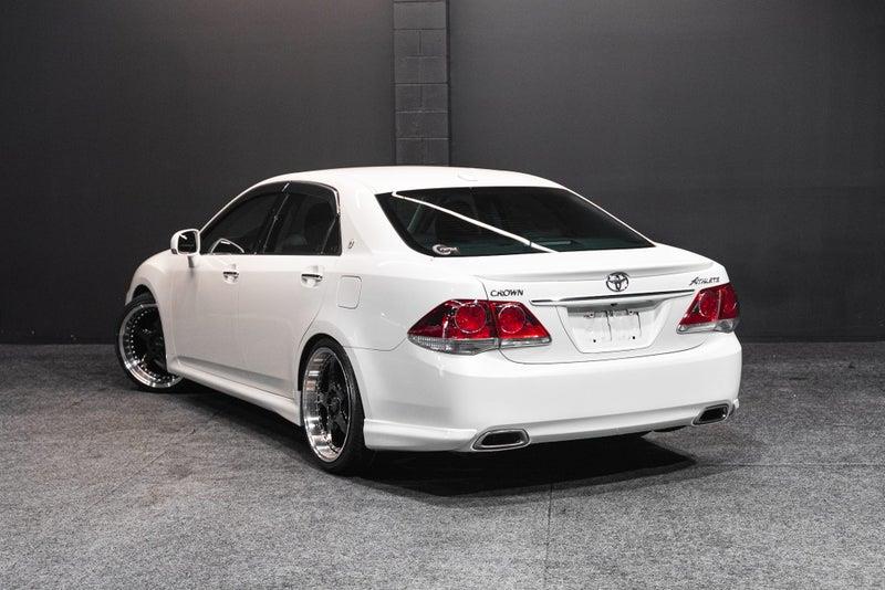 2012 Toyota Crown