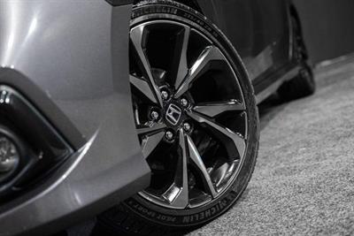 2019 Honda Civic - Thumbnail