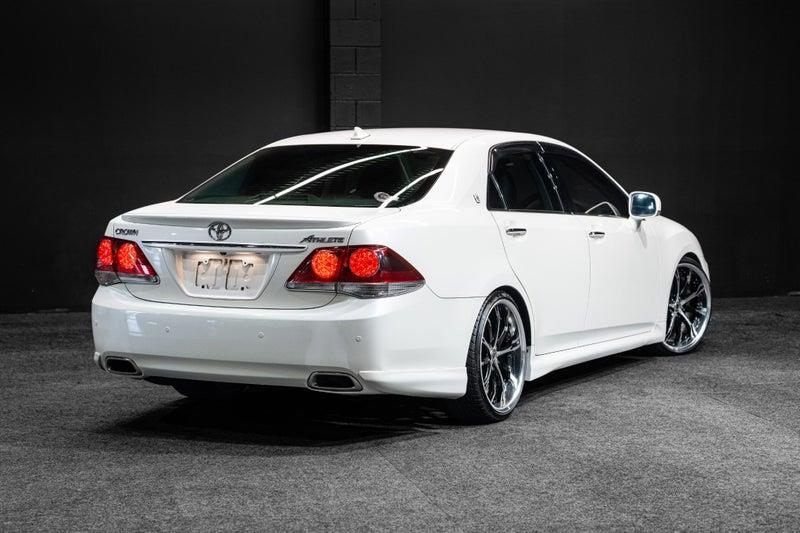 2013 Toyota Crown