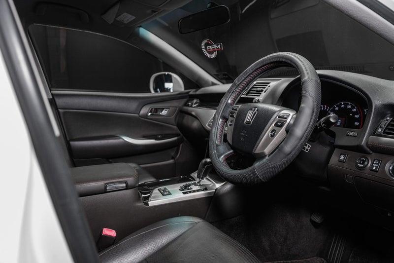 2013 Toyota Crown