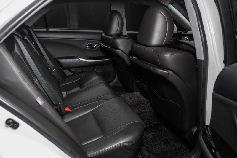 2013 Toyota Crown